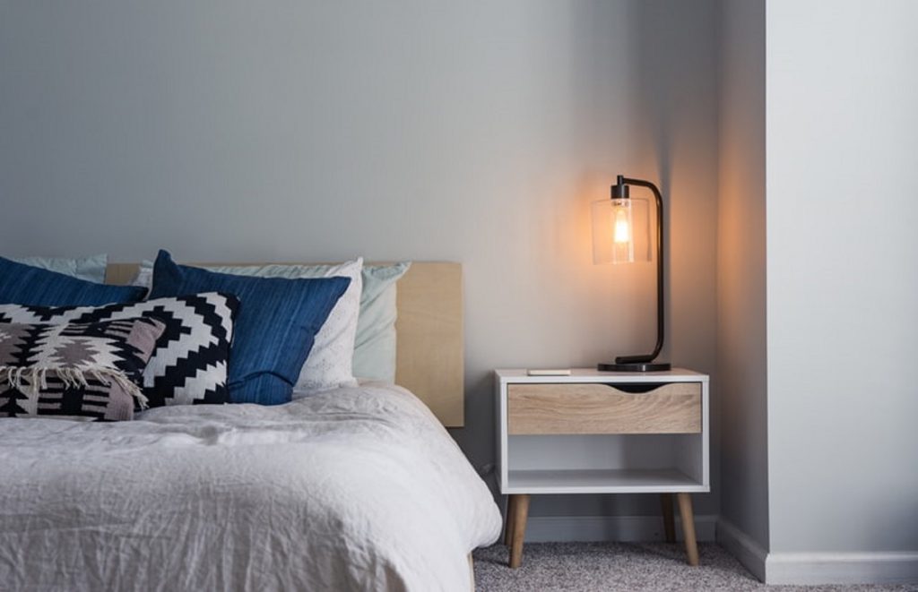 10 things you should always check when staying in hotel Rooms
